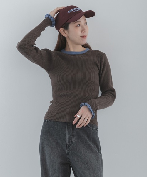 URBAN RESEARCH Sonny Label（アーバンリサーチサニーレーベル）の「『洗濯可』袖口フリルクルーネックプルオーバー（ニット/セーター・レディース・ブラウン/ネイビー/グレー/ホワイト×グレー・FREE）」の8枚目の写真