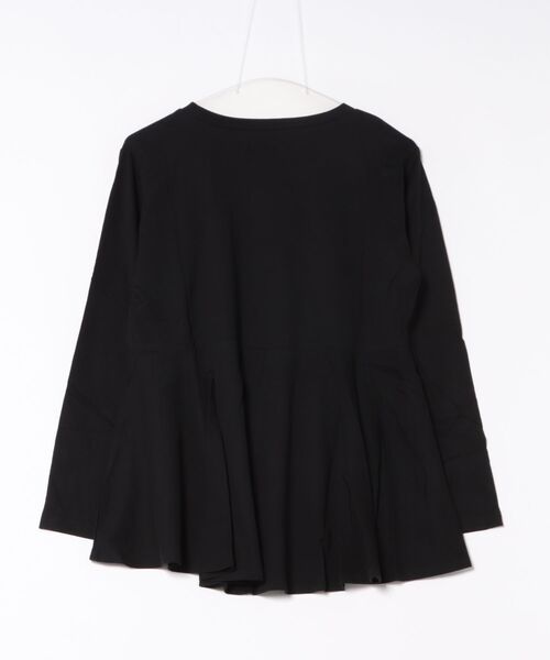 RCD(アールシーディー)の「裾フレア長袖カットソー(Tシャツ/カットソー・レディース・ブラック/チャコールグレー/オフホワイト/カーキ/グレイッシュベージュ・M-L/LL~3L/4L~5L)」の6枚目の写真