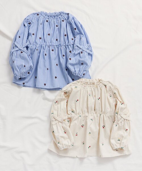 apres les cours（アプレレクール）の「【リンク/ジュニア対応】袖リボンハート・さくらんぼ刺繍チュニック（シャツ/ブラウス・キッズ・アイボリー/サックスブルー・100/90/80/140/130/120/110）」の6枚目の写真
