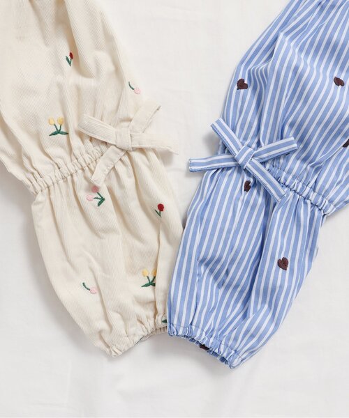 apres les cours（アプレレクール）の「【リンク/ジュニア対応】袖リボンハート・さくらんぼ刺繍チュニック（シャツ/ブラウス・キッズ・アイボリー/サックスブルー・100/90/80/140/130/120/110）」の7枚目の写真