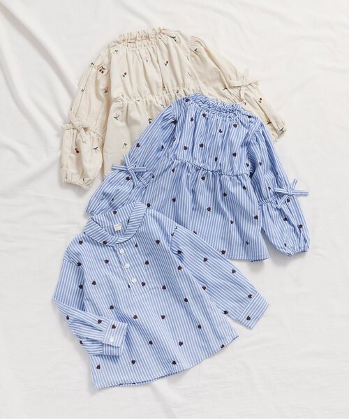apres les cours（アプレレクール）の「【リンク/ジュニア対応】袖リボンハート・さくらんぼ刺繍チュニック（シャツ/ブラウス・キッズ・アイボリー/サックスブルー・100/90/80/140/130/120/110）」の8枚目の写真
