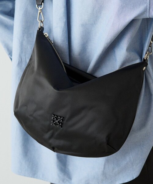 russet（ラシット）の「クラウズナイロン2WAYショルダーバッグ（ショルダーバッグ・レディース・ライトグレー/ブラック/カーキ/ブルー系その他・FREE）」の7枚目の写真