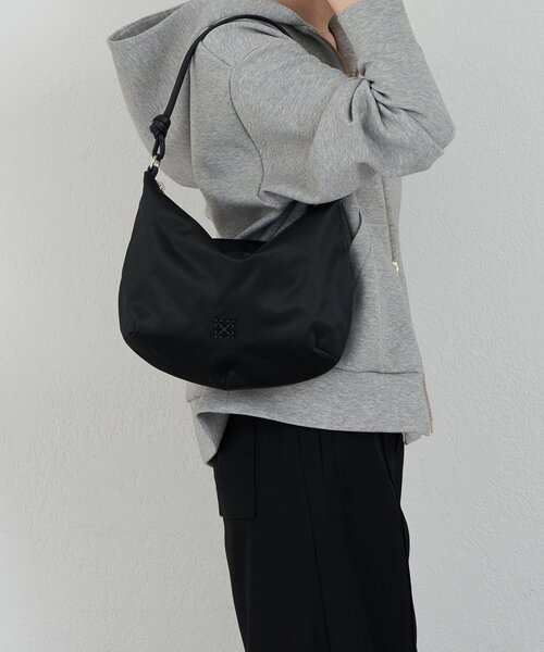 russet（ラシット）の「クラウズナイロン2WAYショルダーバッグ（ショルダーバッグ・レディース・ライトグレー/ブラック/カーキ/ブルー系その他・FREE）」の13枚目の写真