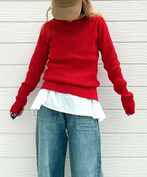 Q（キュー）の「やわもちラインクルーネックニット（ニット/セーター・レディース・レッド/ブラック・MEDIUM）」の2枚目の写真