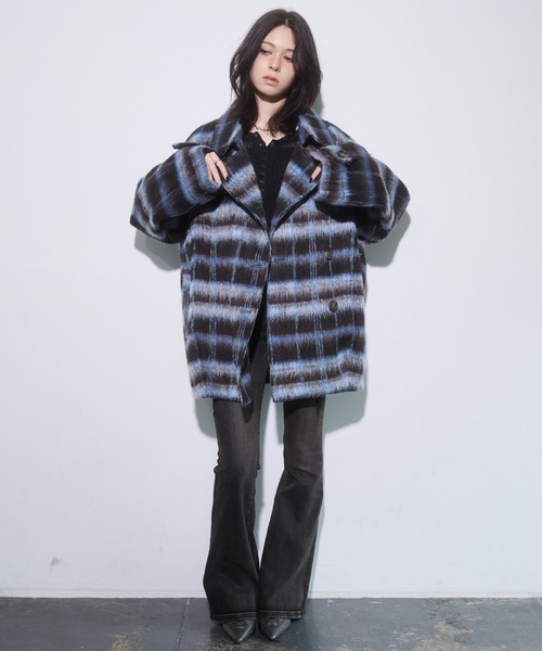 ENVYM(アンビー)の「スタンドカラーコクーンコート(その他アウター・レディース・ブラウン/ブラック・FREE)」の4枚目の写真