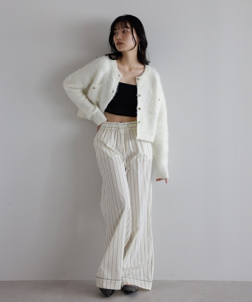 ENC（エンク）の「gold button mini pocket cardigan / 金釦ミニポケットシャギーカーディガン（カーディガン/ボレロ・レディース・ブラック/アイボリー/ダークブラウン・FREE）」の5枚目の写真