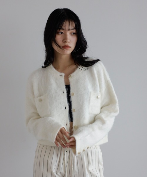 ENC（エンク）の「gold button mini pocket cardigan / 金釦ミニポケットシャギーカーディガン（カーディガン/ボレロ・レディース・ブラック/アイボリー/ダークブラウン・FREE）」の9枚目の写真