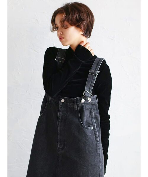 FIKA.（フィーカ）の「Mellow velour top（Tシャツ/カットソー・レディース・ブラウン/ブラック/オフホワイト・MEDIUM）」の8枚目の写真