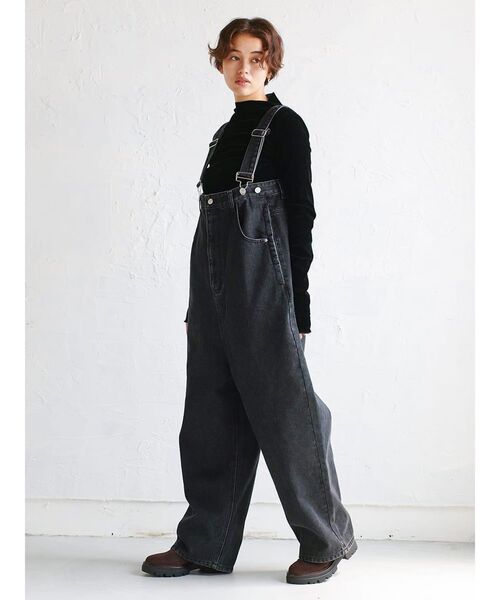 FIKA.（フィーカ）の「Mellow velour top（Tシャツ/カットソー・レディース・ブラウン/ブラック/オフホワイト・MEDIUM）」の13枚目の写真