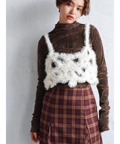FIKA.（フィーカ）の「Mellow velour top（Tシャツ/カットソー・レディース・ブラウン/ブラック/オフホワイト・MEDIUM）」の15枚目の写真