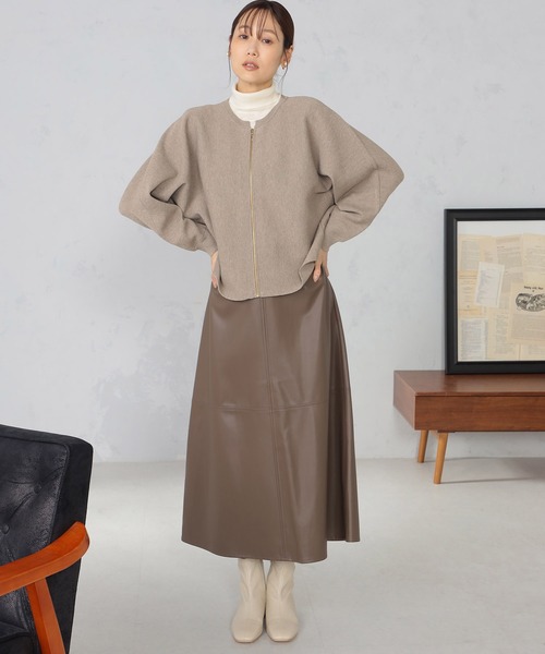 GALLORIA（ギャローリア）の「フェイクレザーセミフレアスカート（スカート・レディース・ブラック/ブラウン・L/M/S/LL）」の3枚目の写真