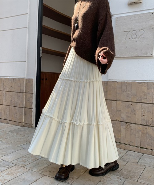 Doula Doula(ドゥーラドゥーラ)の「切り替えフレアニットスカート(スカート・レディース・アイボリー/ブラック/グレー・FREE)」の11枚目の写真