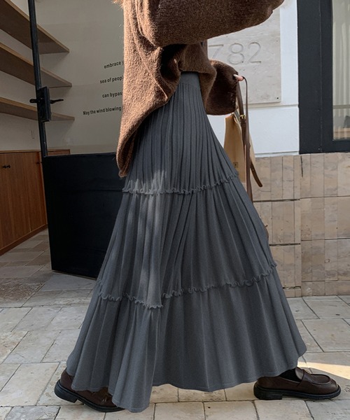 Doula Doula(ドゥーラドゥーラ)の「切り替えフレアニットスカート(スカート・レディース・アイボリー/ブラック/グレー・FREE)」の13枚目の写真