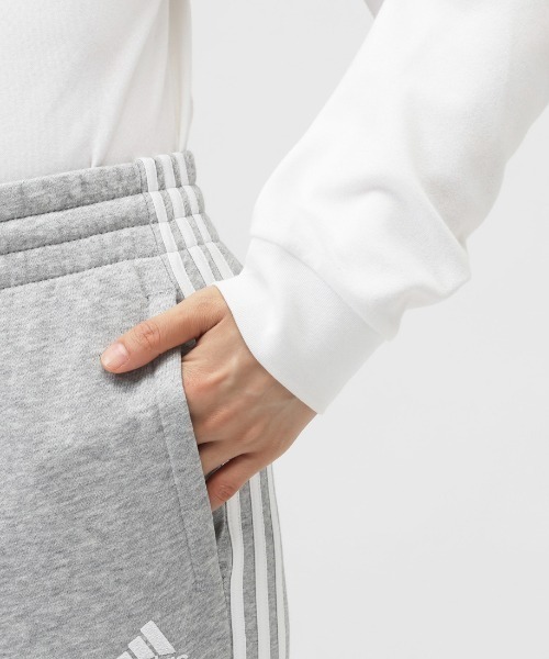 adidas（アディダス）の「アディダス adidas エッセンシャルズ フレンチテリー 3ストライプス パンツ（スウェットパンツ・レディース・グレー/ブラック・S/M/L/XL）」の6枚目の写真