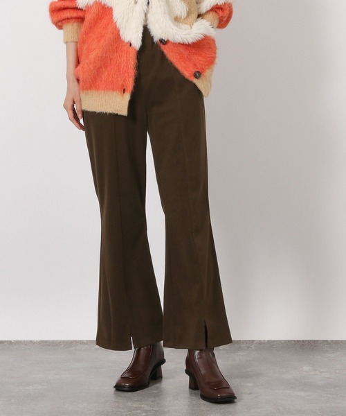 LAKOLE(ラコレ)の「起毛カットフレアパンツ / 598991(その他パンツ・レディース・ブラウン/チャコールグレー/ブラック/ライトベージュ・FREE)」の3枚目の写真