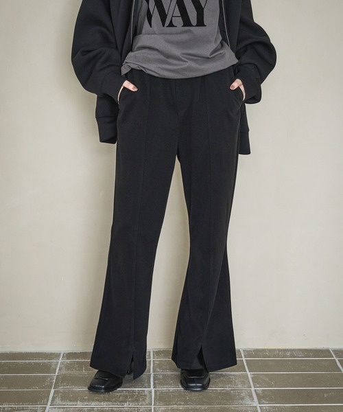 LAKOLE(ラコレ)の「起毛カットフレアパンツ / 598991(その他パンツ・レディース・ブラウン/チャコールグレー/ブラック/ライトベージュ・FREE)」の2枚目の写真