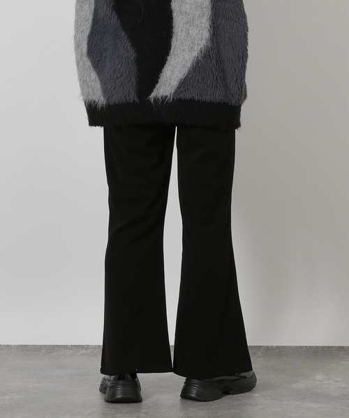 LAKOLE(ラコレ)の「起毛カットフレアパンツ / 598991(その他パンツ・レディース・ブラウン/チャコールグレー/ブラック/ライトベージュ・FREE)」の6枚目の写真