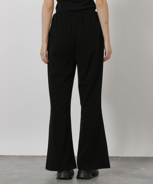 LAKOLE(ラコレ)の「起毛カットフレアパンツ / 598991(その他パンツ・レディース・ブラウン/チャコールグレー/ブラック/ライトベージュ・FREE)」の18枚目の写真