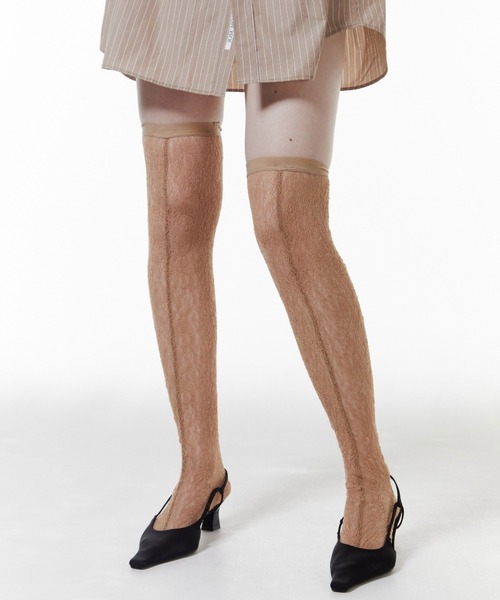 JOSE MOON（ジョゼムーン）の「LACE OVER-KNEE SOCKS/レースオーバーニーソックス（ソックス/靴下・レディース・ホワイト/レッド/ベージュ/ブラック/サックスブルー/グレー・FREE）」の4枚目の写真