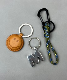 yield（イールド）の「【yield select】ジャラジャラ バックチャーム イニシャル 推し活 3DSG-SLKR001-CRKH（キーホルダー）」