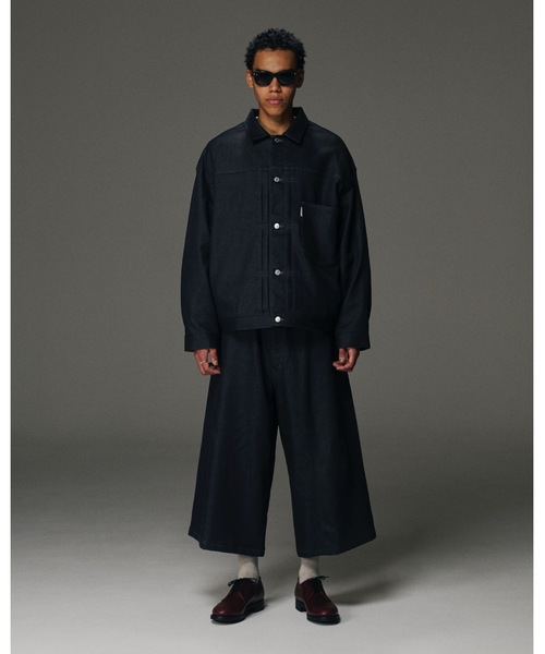 COOTIE PRODUCTIONS(クーティープロダクションズ)の「Reverse Loop Denim 5 Pocket Shin Cut Wide Easy Pants(その他パンツ・メンズ・インディゴブルー/ブラック系その他・MEDIUM/LARGE/X-LARGE)」の3枚目の写真