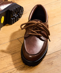 Tomo & Co（トモアンドシーオー）の「Tomo&Co トモアンドシーオー / FAT LACE DECK SHOES ベジタブルタンニンレザーファットレースデッキシューズ / TMTKS-S-0063（モカシン/デッキシューズ）」