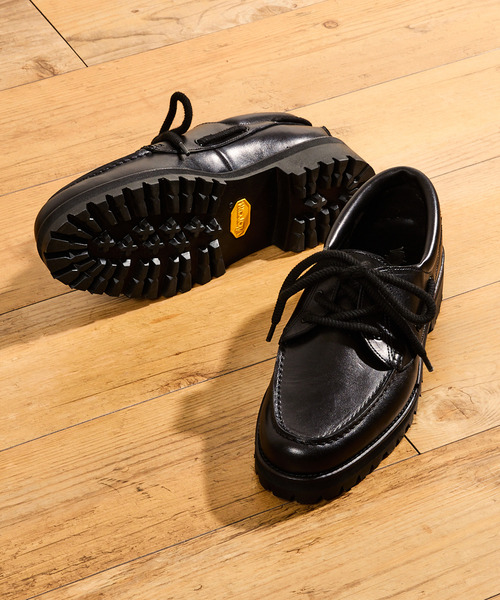 Tomo & Co(トモアンドシーオー)の「Tomo&Co トモアンドシーオー / FAT LACE DECK SHOES ベジタブルタンニンレザーファットレースデッキシューズ / TMTKS-S-0063(モカシン/デッキシューズ・メンズ・ブラウン/ブラック・27cm/26cm/25cm)」の5枚目の写真