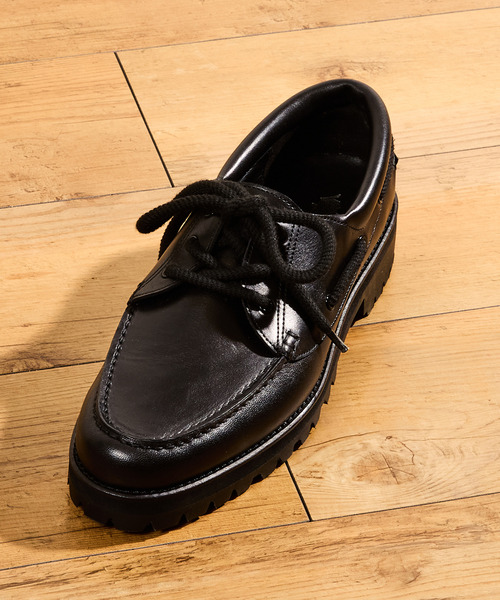Tomo & Co(トモアンドシーオー)の「Tomo&Co トモアンドシーオー / FAT LACE DECK SHOES ベジタブルタンニンレザーファットレースデッキシューズ / TMTKS-S-0063(モカシン/デッキシューズ・メンズ・ブラウン/ブラック・27cm/26cm/25cm)」の6枚目の写真