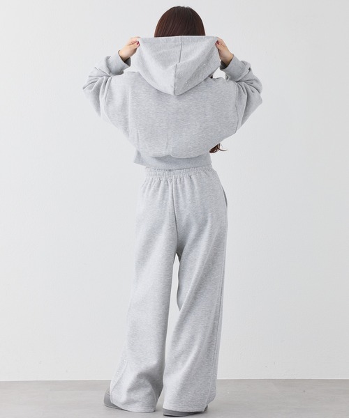 one after another NICE CLAUP（ワンアフターアナザーナイスクラップ）の「【セットで着れる】ビジュー付きショートパーカー（パーカー・レディース・オフホワイト/チャコールグレー/杢グレー/ピンク・FREE）」の12枚目の写真