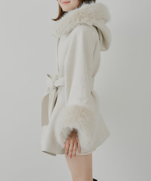 セール】【4色展開】ファー襟ケープコート（ポンチョ）｜Chico（チコ