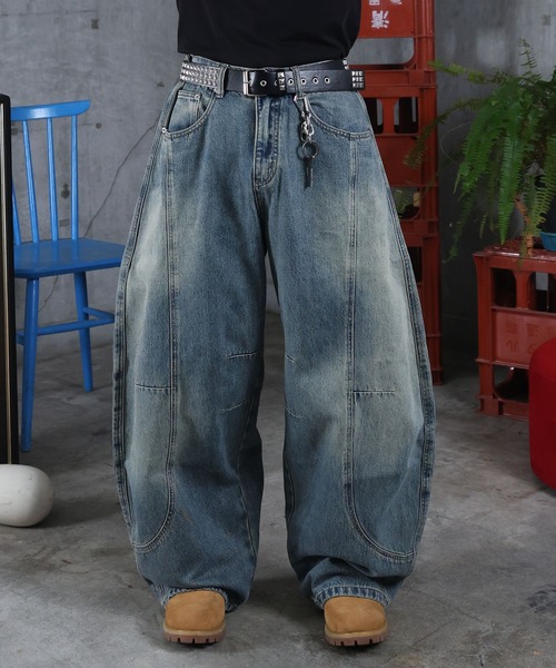 ILL'S(イルズ)の「AW グランジ加工 バレルレッグ デニムパンツ メンズ レディース ユニセックス 【ILL'S】(デニムパンツ・メンズ・ブルー・L/M)」の2枚目の写真