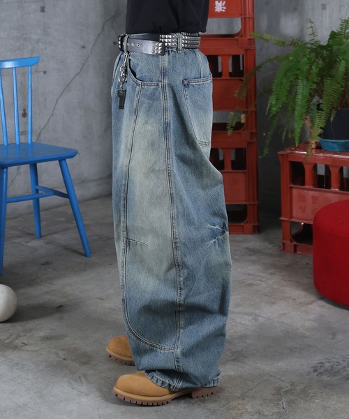 ILL'S(イルズ)の「AW グランジ加工 バレルレッグ デニムパンツ メンズ レディース ユニセックス 【ILL'S】(デニムパンツ・メンズ・ブルー・L/M)」の4枚目の写真