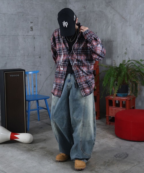 ILL'S(イルズ)の「AW グランジ加工 バレルレッグ デニムパンツ メンズ レディース ユニセックス 【ILL'S】(デニムパンツ・メンズ・ブルー・L/M)」の22枚目の写真