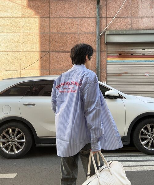 DNSR（ディーエヌエスアール）の「EMC エンブロイドストライプシャツ ブルー（シャツ/ブラウス・メンズ・その他・SMALL/MEDIUM/LARGE）」の16枚目の写真