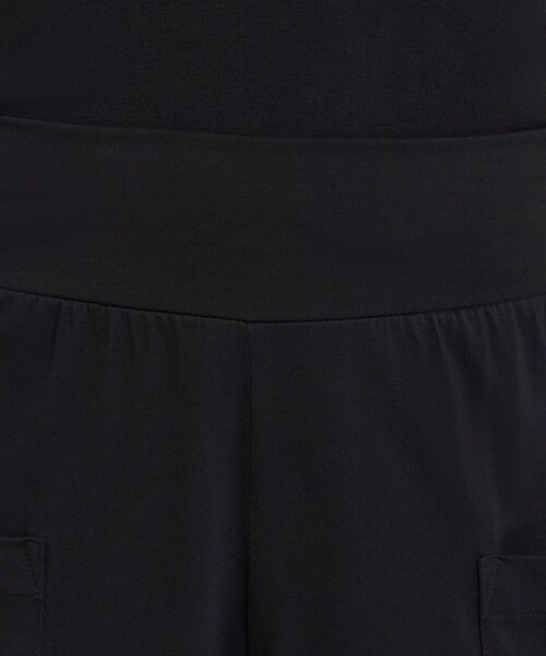 agnes b.（アニエスベー）の「コットン ジャージー ワイドパンツ "New Mathis"（その他パンツ・レディース・ブラック・3/2/1）」の6枚目の写真