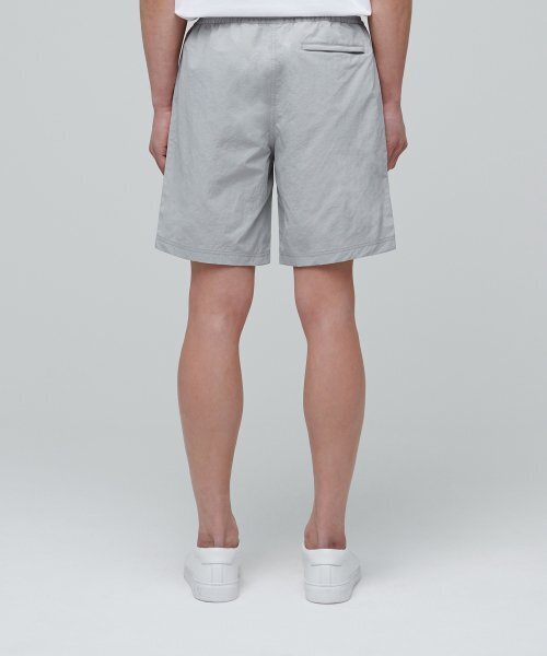 MUSINSA STANDARD（ムシンサスタンダード）の「ナイロンバンディングショーツ_7.5インチ [アッシュグレー]（その他パンツ・メンズ・その他・38/36/34/32/30/26/28）」の2枚目の写真