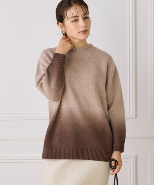 INED(イネド)の「グラデーションニットプルオーバー《YVON》(ニット/セーター・レディース・ブラウン/ブルー・9号)」の2枚目の写真