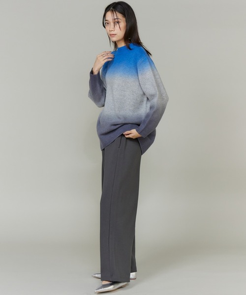 INED（イネド）の「グラデーションニットプルオーバー《YVON》（ニット/セーター・レディース・ブラウン/ブルー・9号）」の8枚目の写真