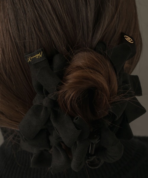 muku（ムク）の「【木村なつみ×Mukuコラボアイテムが登場！！】HAIR CLIP/SUEDE RIBBON（バレッタ/ヘアクリップ・レディース・ブラック・FREE）」の7枚目の写真