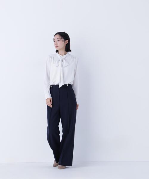 NATURAL BEAUTY BASIC（ナチュラルビューティーベーシック）の「◇2wayリボンボウブラウス（シャツ/ブラウス・レディース・イエロー/ブルー/オフホワイト・SMALL/MEDIUM）」の15枚目の写真