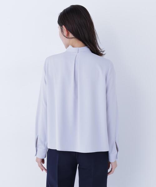 NATURAL BEAUTY BASIC（ナチュラルビューティーベーシック）の「◇2wayリボンボウブラウス（シャツ/ブラウス・レディース・イエロー/ブルー/オフホワイト・SMALL/MEDIUM）」の7枚目の写真
