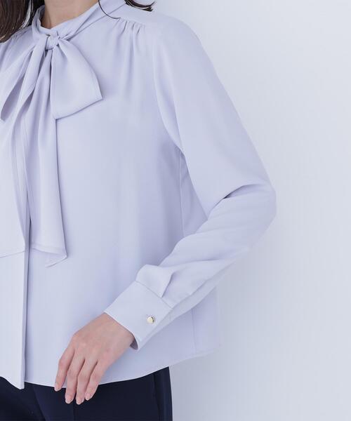NATURAL BEAUTY BASIC（ナチュラルビューティーベーシック）の「◇2wayリボンボウブラウス（シャツ/ブラウス・レディース・イエロー/ブルー/オフホワイト・SMALL/MEDIUM）」の13枚目の写真
