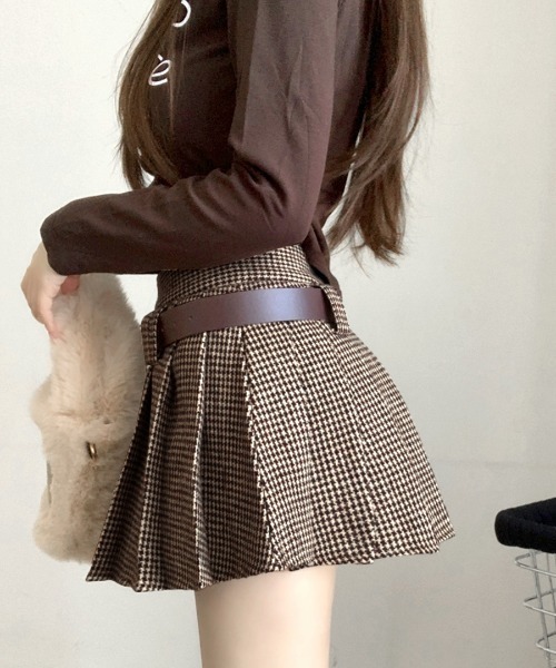 REMUR(レミュール)の「2点セット ベルト付き千鳥格子柄プリーツミニスカート(スカート・レディース・ベージュ/ブラック・S/M/L)」の13枚目の写真