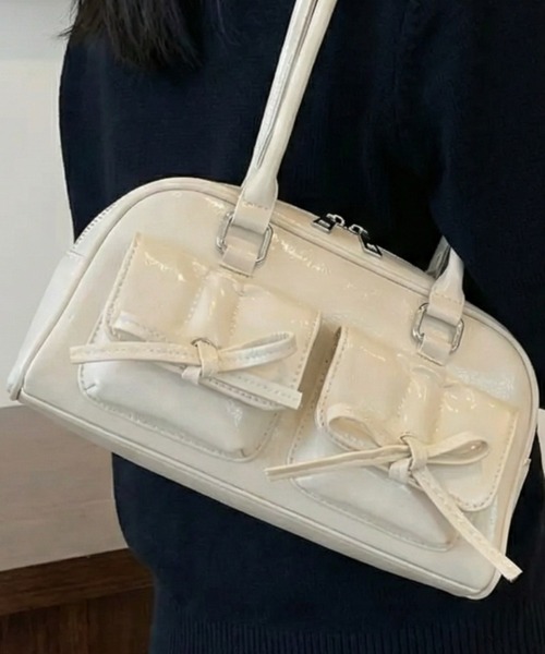 cammie(キャミー)の「リボンポケットバック(ハンドバッグ・レディース・レッド/アイボリー/ブラック/シルバー・F)」の6枚目の写真