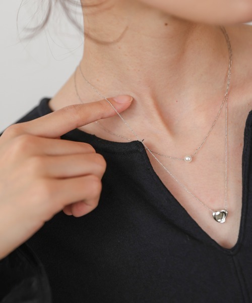 Bab（バブ）の「ニュアンスハートレイヤードネックレス（ネックレス・レディース・シルバー/ゴールド・ONESIZE）」の4枚目の写真