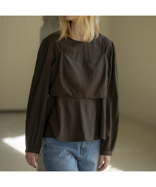 KNOWNBETTER（ノウンベター）の「Natural wrinkle bustier-blouse set [KNFW04BL01]_[2color]（シャツ/ブラウス・レディース・ブラウン/Beige・FREE）」の2枚目の写真