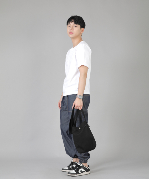 SAINTCREW(セントクルー)の「ミニマルミニクロスバッグMMC-129ブラックブラック(メッセンジャーバッグ・メンズ・その他・フリー)」の3枚目の写真