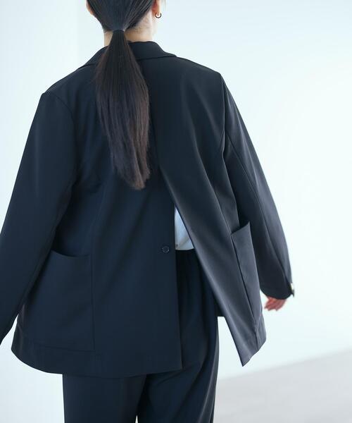 NAVYNAVY（ネイビーネイビー）の「【365ユーティリティ】洗えてシワになりづらい楽ちんキレイ見えジャージーセットアップ（テーラードジャケット・レディース・ネイビー/ブラック・MEDIUM/SMALL）」の17枚目の写真