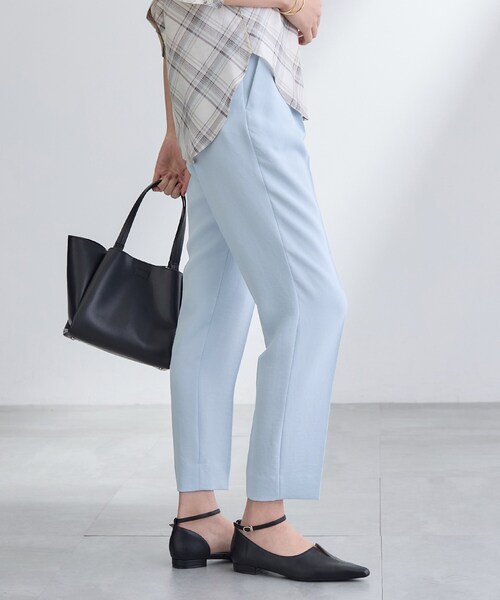 INDIVI(インディヴィ)の「【洗える/UVケア/SETUP可】着る日傘テーパードパンツ(その他パンツ・レディース・ネイビー/ライトグレー系5/ベージュ/ブラック/サックスブルー・19/13/05/40/38/36/15 /03)」の15枚目の写真