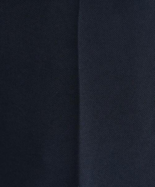 INDIVI(インディヴィ)の「【洗える/UVケア/SETUP可】着る日傘テーパードパンツ(その他パンツ・レディース・ネイビー/ライトグレー系5/ベージュ/ブラック/サックスブルー・19/13/05/40/38/36/15 /03)」の22枚目の写真